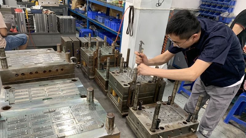 深圳精密模具定制，价格背后的价值考量**